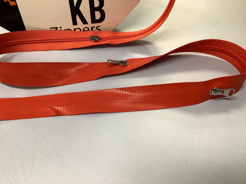 Waterproof zipper rood