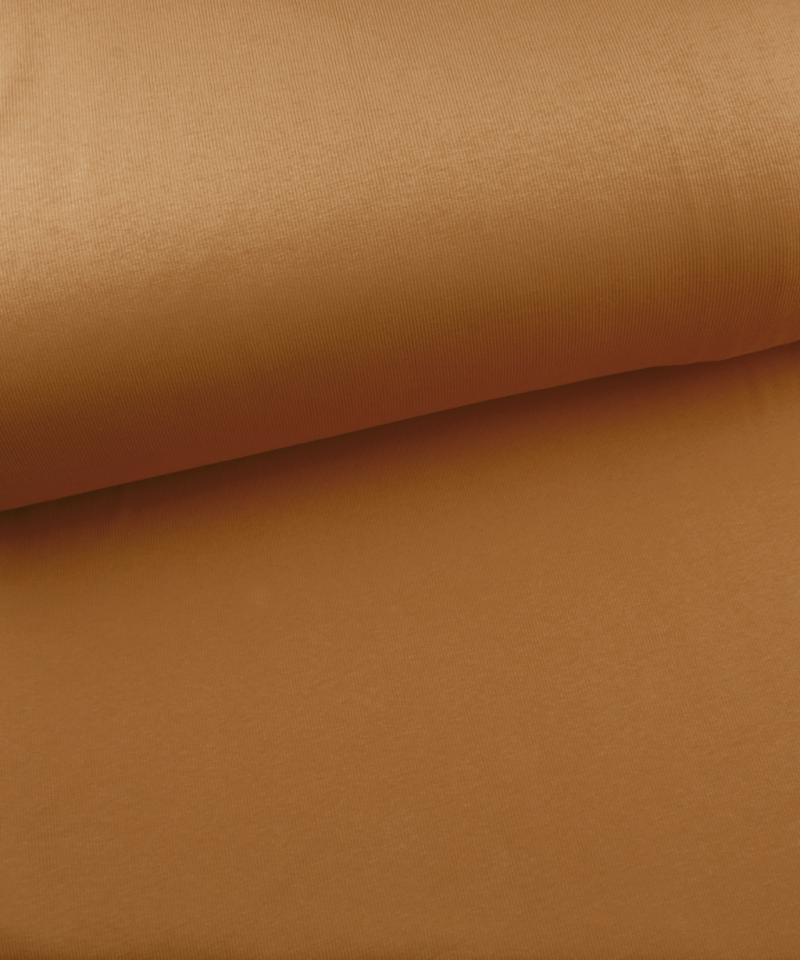 Eva Mouton Ribbing camel